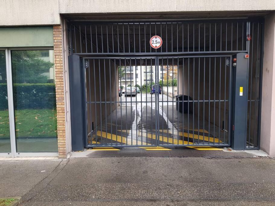Appartamento Parking Prive,T1 Bis, 10Mn Lyon Centre Villeurbanne Esterno foto